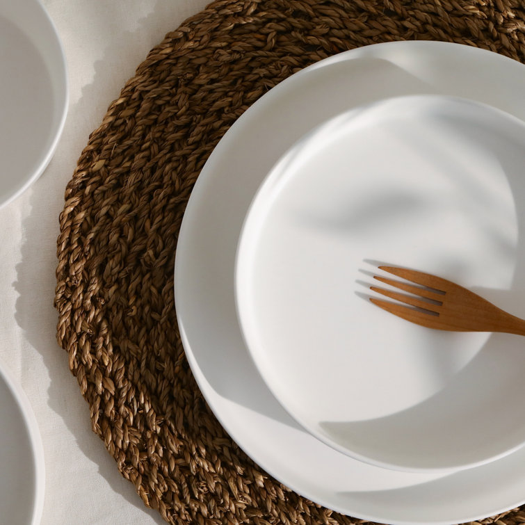 Matte White Porcelain 16-Piece Round Dinnerware Set