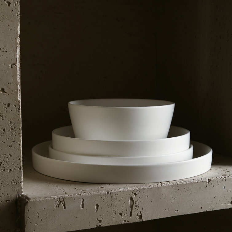 Matte White Porcelain 16-Piece Round Dinnerware Set