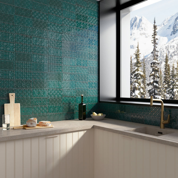 Zafiro Green Polished Ceramic Subway Wall Tile 5x10