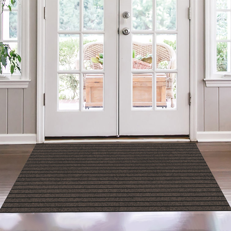 Gray Polyester Non-Slip Indoor/Outdoor Runner Rug 2' x 3'