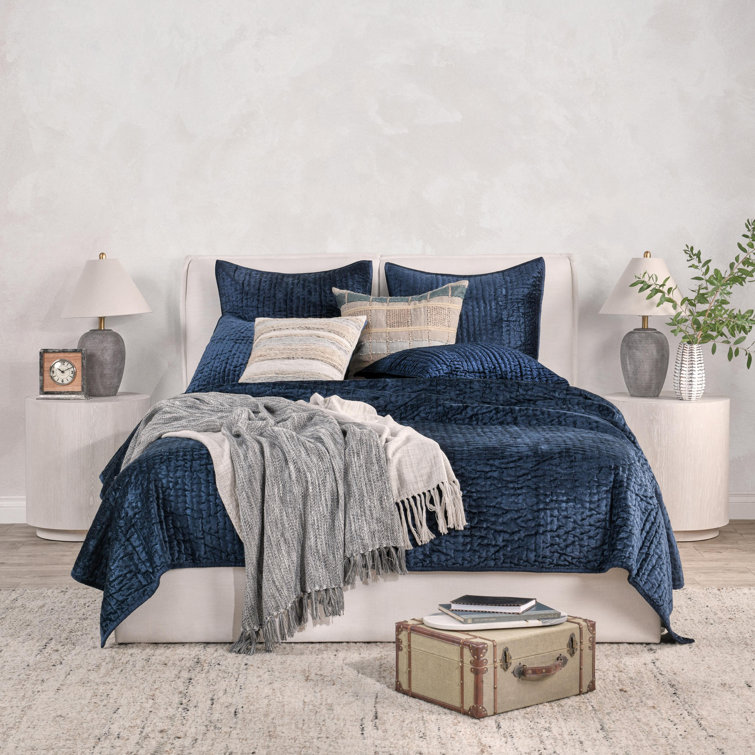 Ocean Blue Velvet King Quilt with Cotton Sateen Back