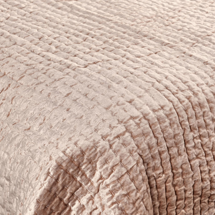 Bliss Pink Velvet King Quilt Set with Cotton Sateen Back