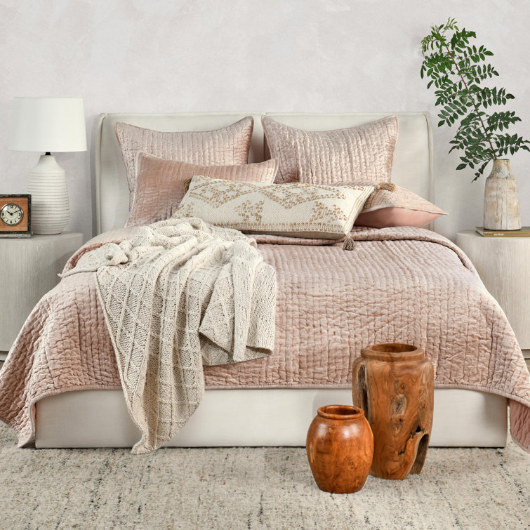 Bliss Pink Velvet King Quilt Set with Cotton Sateen Back