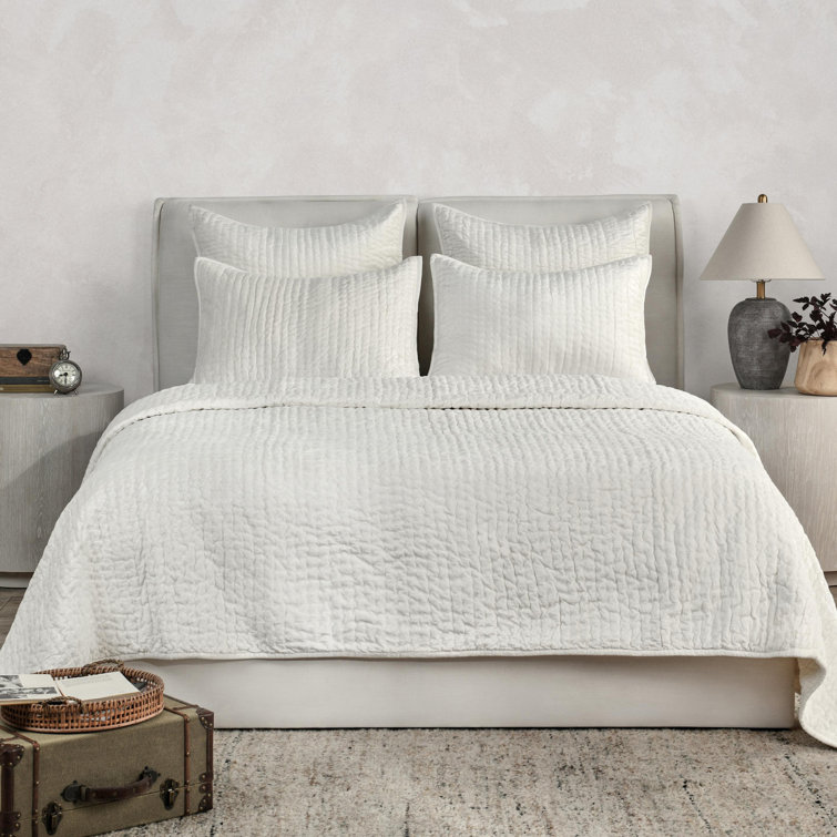 Desert Brown Reversible Velvet Queen Quilt Set