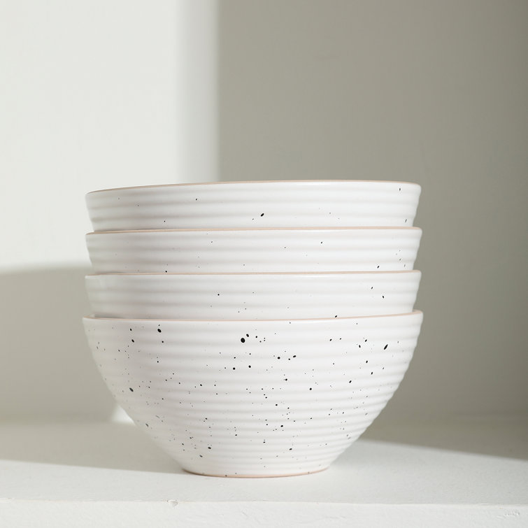 Off-White Ceramic 16-Piece Ribbed Dinnerware Set