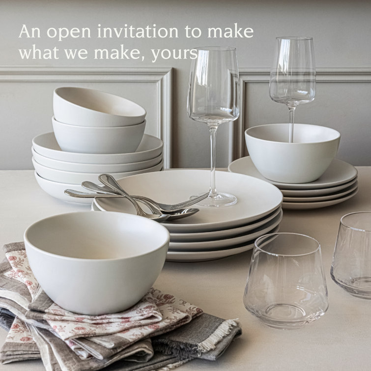 White Ceramic 16-Piece Semi-Matte Dinnerware Set, Service for 4