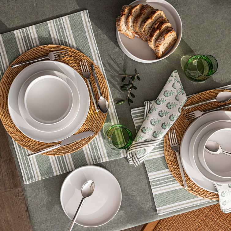 White Ceramic 16-Piece Stackable Dinnerware Set