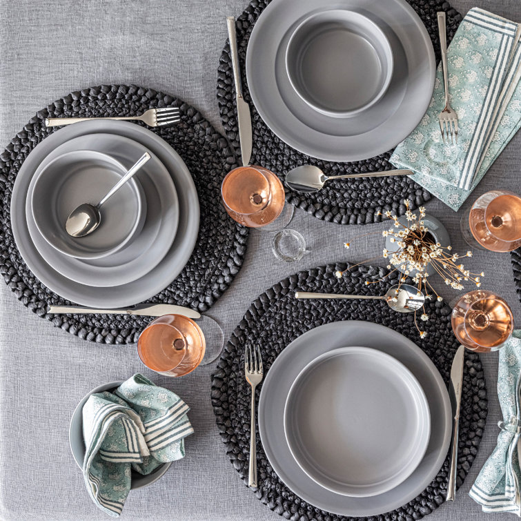 Charcoal Ceramic Semi-Matte 16-Piece Dinnerware Set, Service for 4
