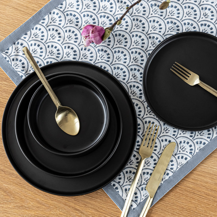 Black Ceramic 16-Piece Semi-Matte Dinnerware Set