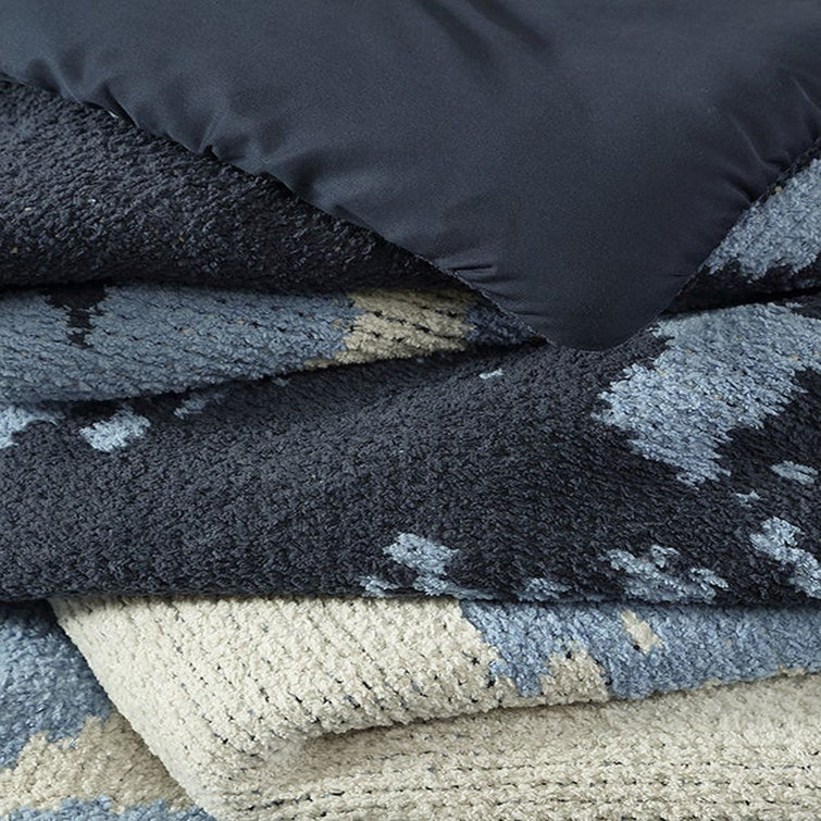 Full Ocean Blue and White Reversible Microfiber Comforter