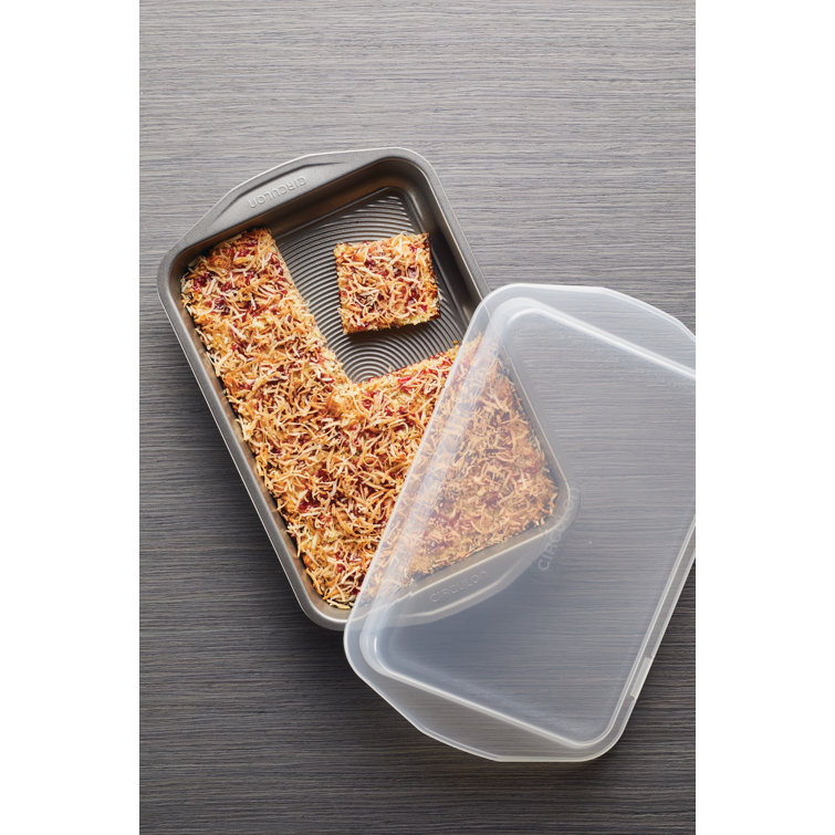 Gray Nonstick Rectangular 9-Inch x 13-Inch Cake Pan with Lid