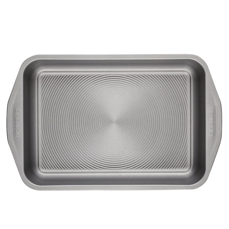 Gray Nonstick Rectangular 9-Inch x 13-Inch Cake Pan with Lid