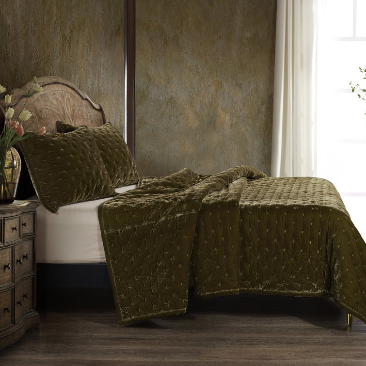 King Green Ochre Velvet Quilt Set