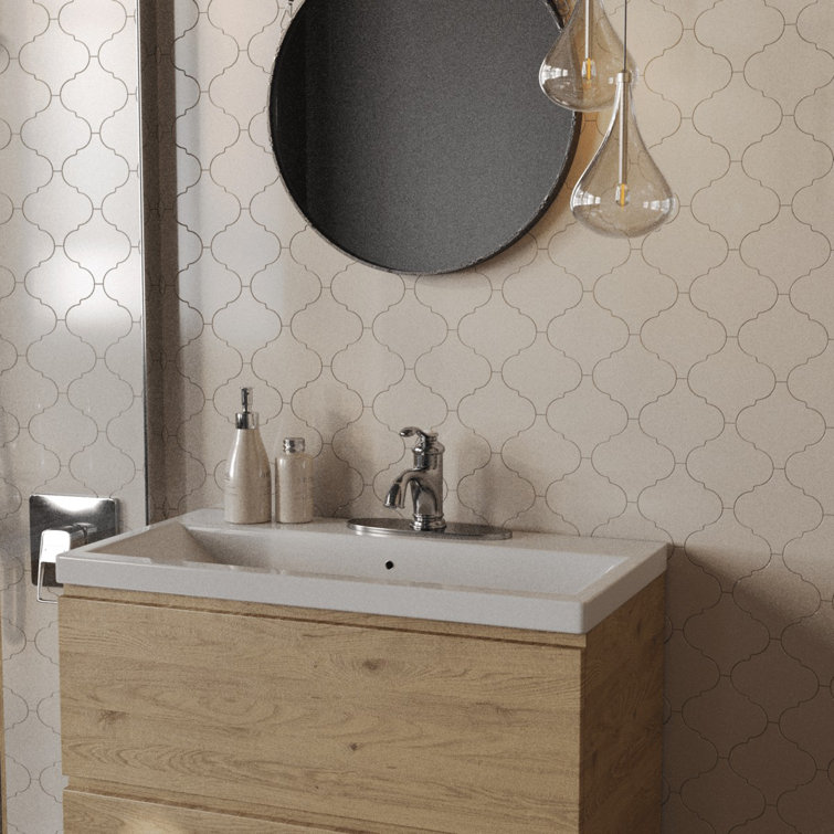 Chrome Plated Single Hole Bathroom Faucet with Widespread Plate