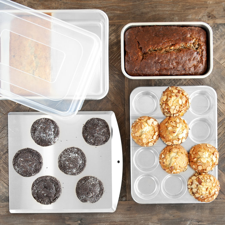 Nordic Ware 5-Piece Aluminum Baking Set with Lid