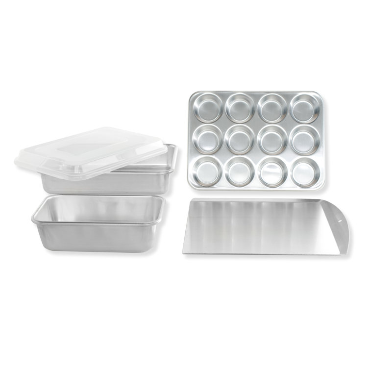 Nordic Ware 5-Piece Aluminum Baking Set with Lid
