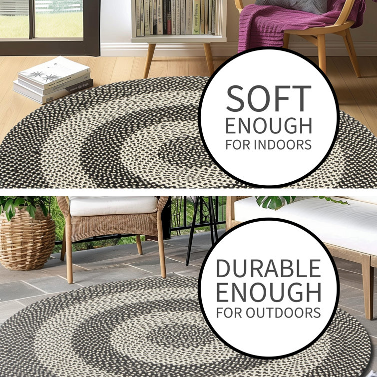 Black and White Round Geometric Braided Rug, 4' Synthetic
