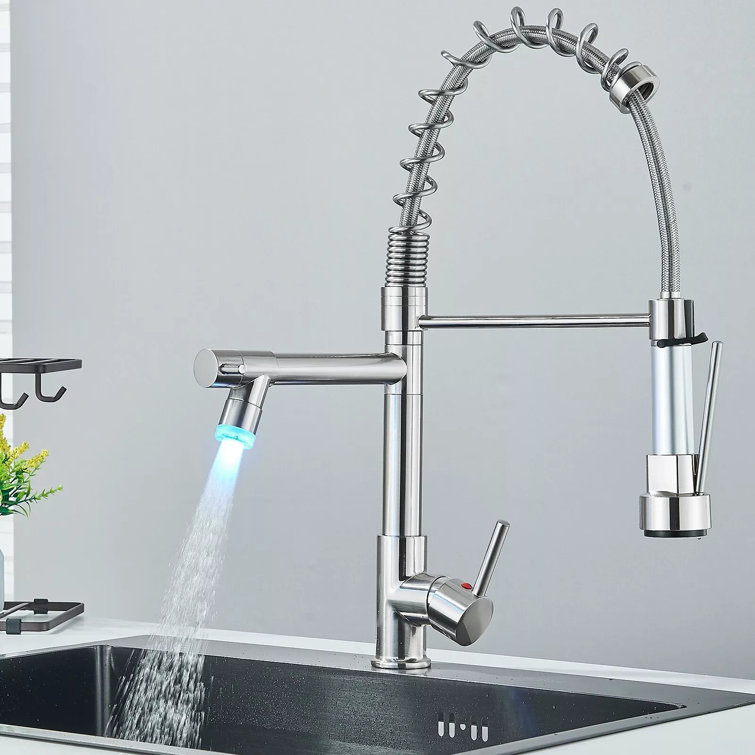 Stainless Steel Single Handle Kitchen Faucet with Pull-out Spray