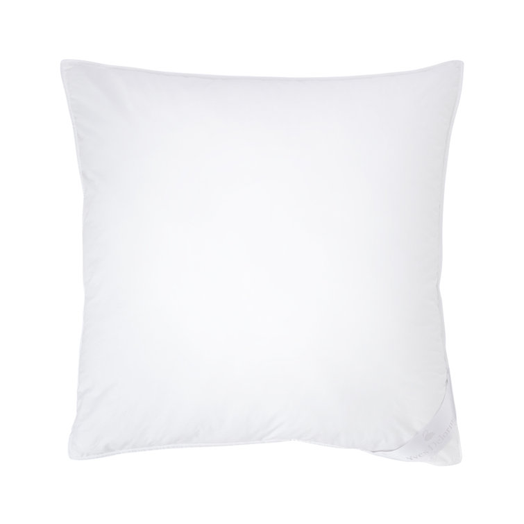 King Size White Hypoallergenic Polyester Pillow