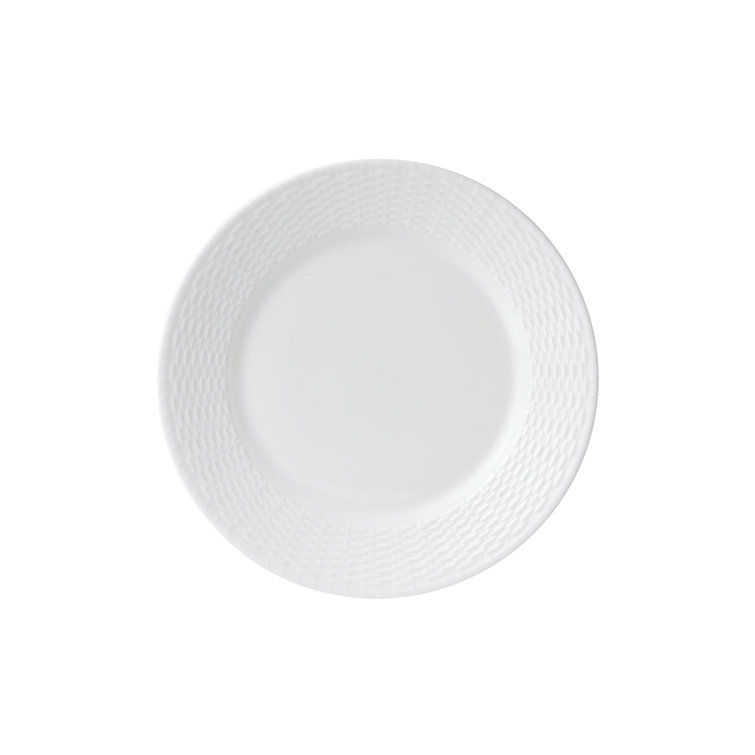 Nantucket White Porcelain 16-Piece Dinnerware Set with Textured Accent
