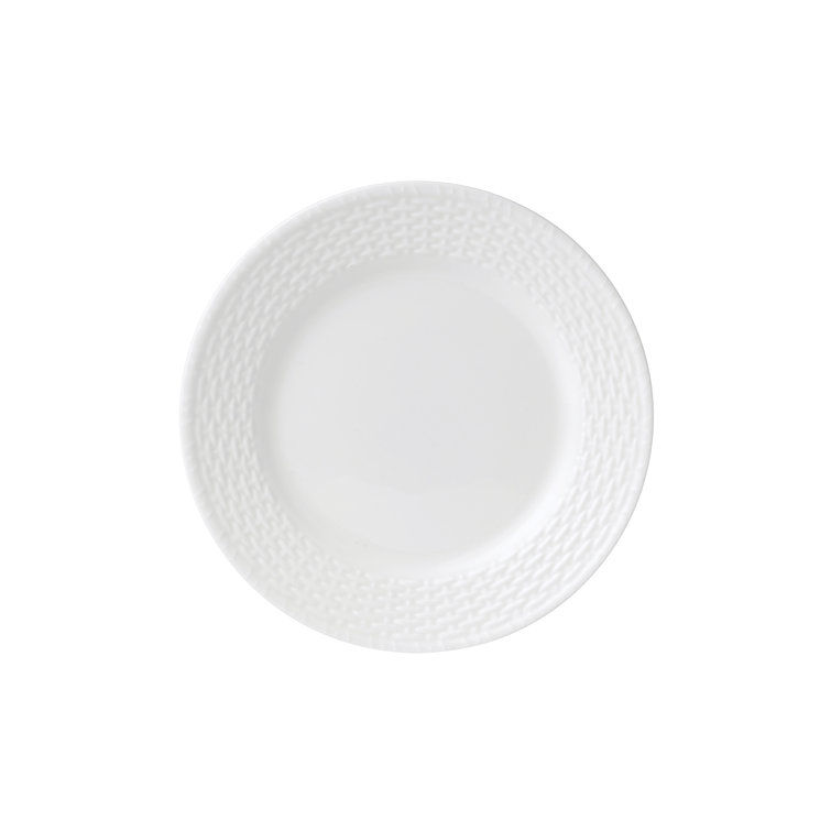 Nantucket White Porcelain 16-Piece Dinnerware Set with Textured Accent