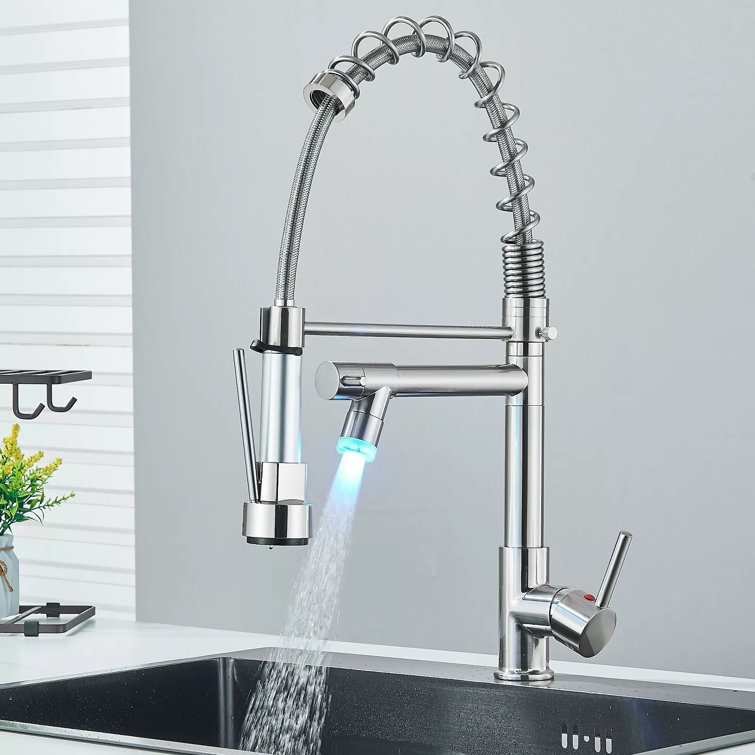 Stainless Steel Single Handle Kitchen Faucet with Pull-out Spray