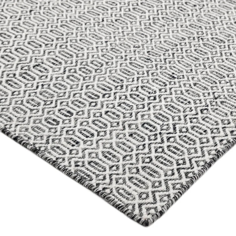 Charcoal Geometric Wool 6' x 9' Handmade Flat Woven Rug