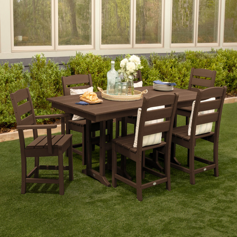 Mahogany 6-Person Farmhouse Style Outdoor Dining Set