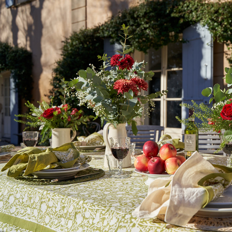 Meadows Vert 59" Square Fabric Tablecloth