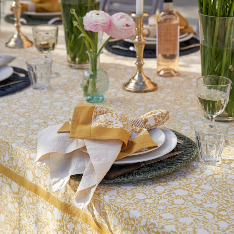 Meadows Vert 59" Square Fabric Tablecloth