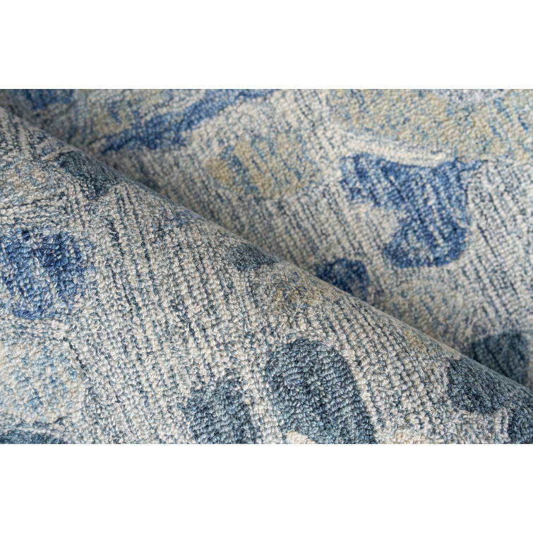 Hand-Tufted Blue and Ivory Wool Rectangular Area Rug 8' x 10'