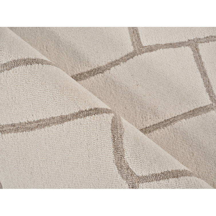 Ivory and Beige Hand-Tufted Wool Rectangular Rug 2' x 3'