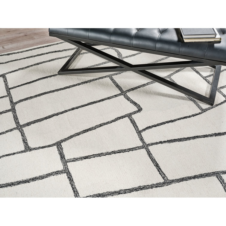 Ivory and Black Hand-Tufted Wool Rectangular Area Rug, 2' x 3'