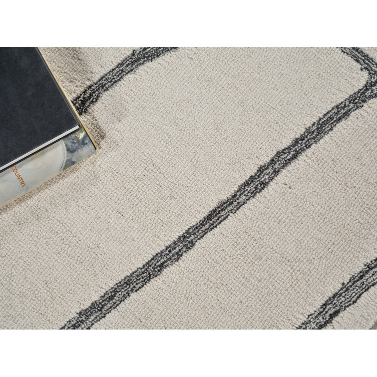 Ivory and Black Hand-Tufted Wool Rectangular Area Rug, 2' x 3'