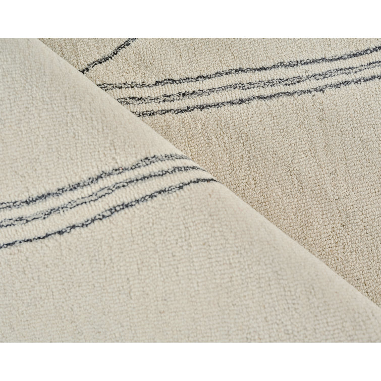 Ivory and Black Hand-Tufted Wool 6' x 9' Rectangular Rug