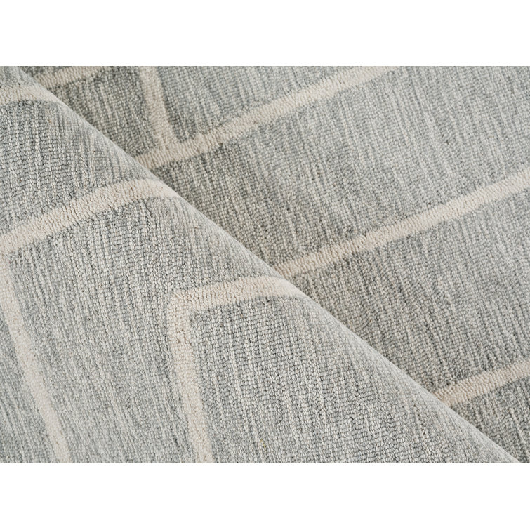 Ivory Hand-Tufted Wool Rectangular 6' x 9' Area Rug