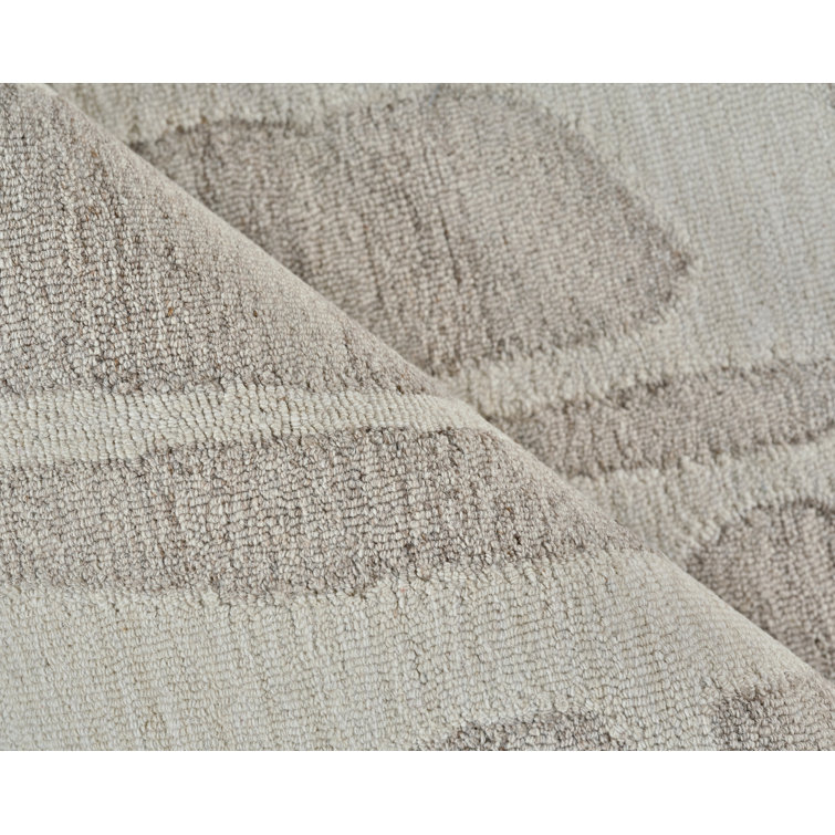 Ivory and Beige Hand-Tufted Wool Rectangular Area Rug, 10' x 14'