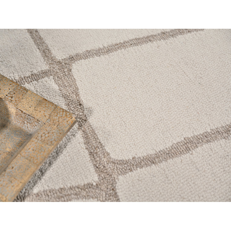 Ivory and Beige Hand-Tufted Wool Rectangular Rug 2' x 3'