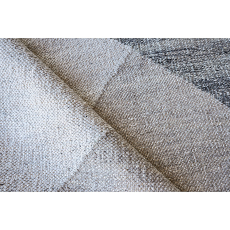 Handmade Gray Geometric Wool and Viscose Area Rug 8' x 10'