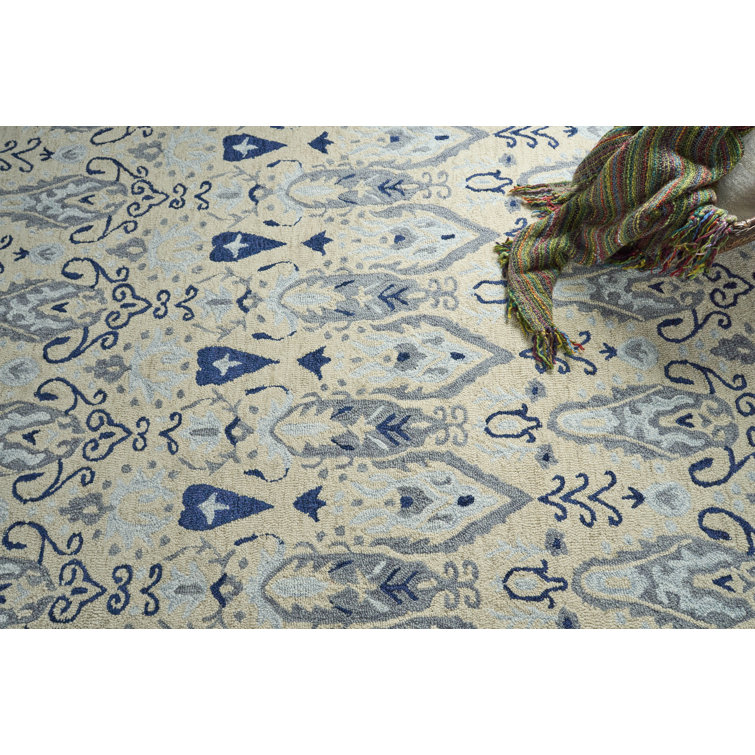 Ivory and Blue Hand-Tufted Wool Rectangular Area Rug 8' x 10'