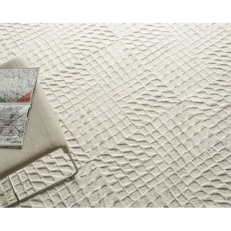 Ivory Tufted Handmade Wool Rectangular 4' x 6' Area Rug