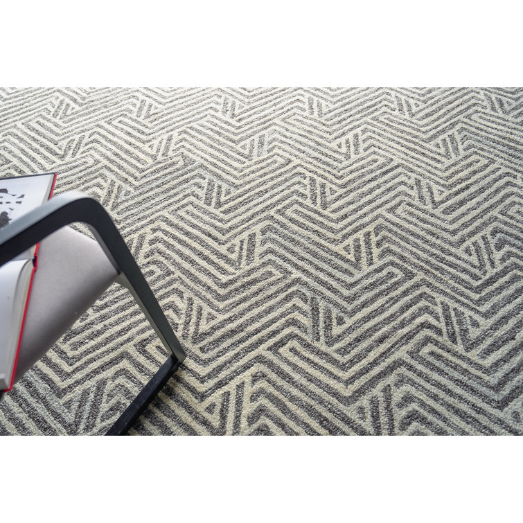Ivory and Gray Hand-Tufted Wool Rectangular Area Rug 10' x 14'