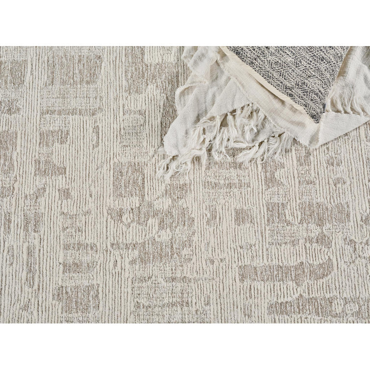 Handmade Beige and Ivory Wool Tufted Rectangular Rug 6' x 9'