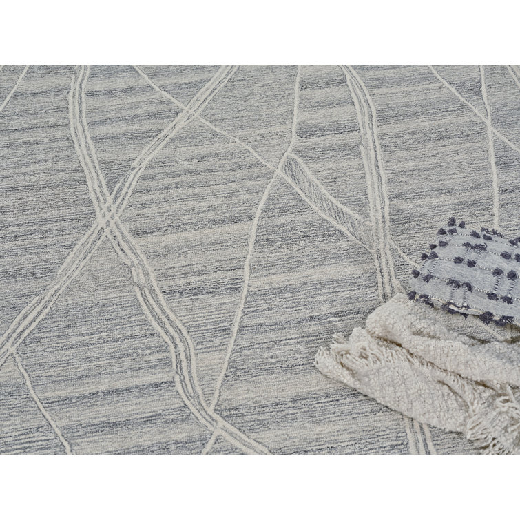 Ivory and Gray Hand-Tufted Wool Rectangular Rug 5' x 8'