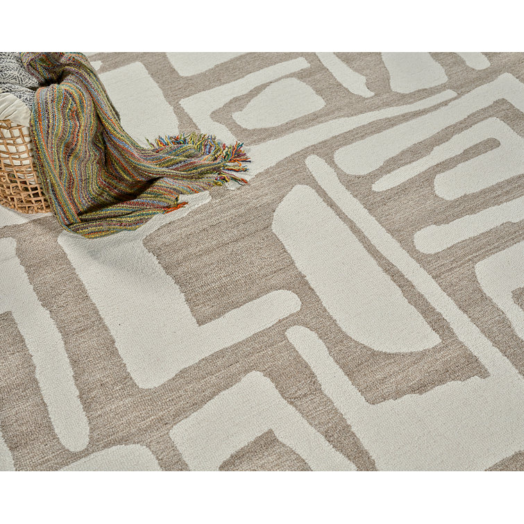 Camel and Ivory Hand-Tufted Wool 9' x 12' Rectangular Area Rug