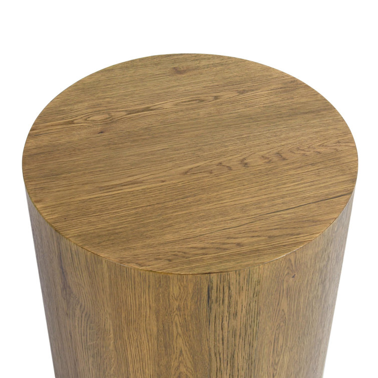 Layne 20" Light Brown Oak Veneer Round End Table
