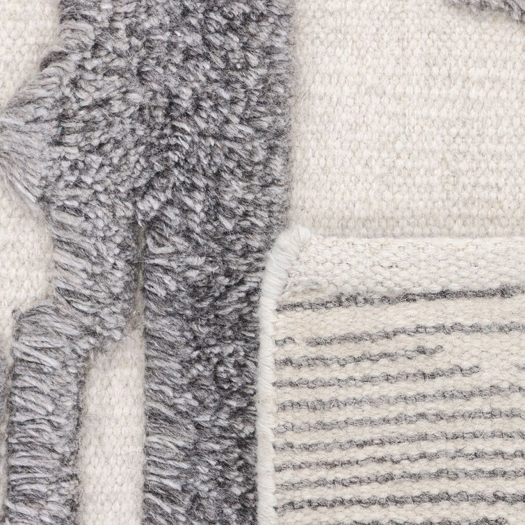 Luxurious Hand-Knotted Woolen Grace Rug, 9' x 12', Gray