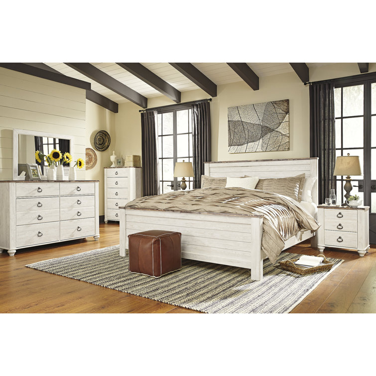 Willowton Whitewashed Wood California King Panel Bed