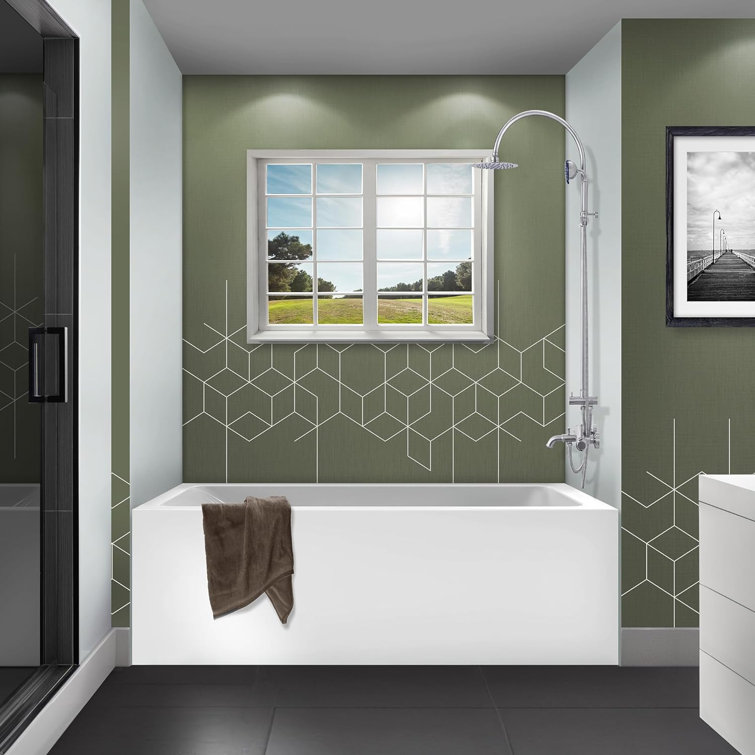 Glossy White Acrylic Alcove Soaking Bathtub with Apron Front