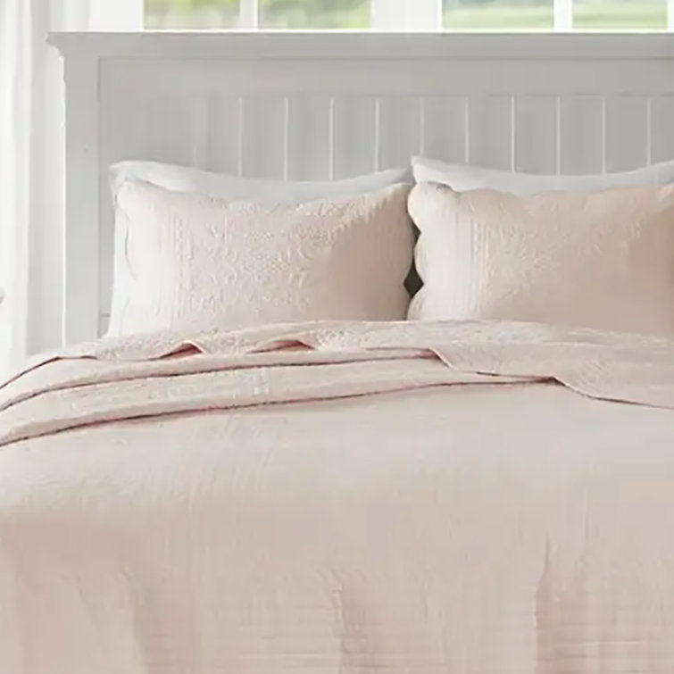 King Pink Reversible Microfiber Quilt Set with Scalloped Edges